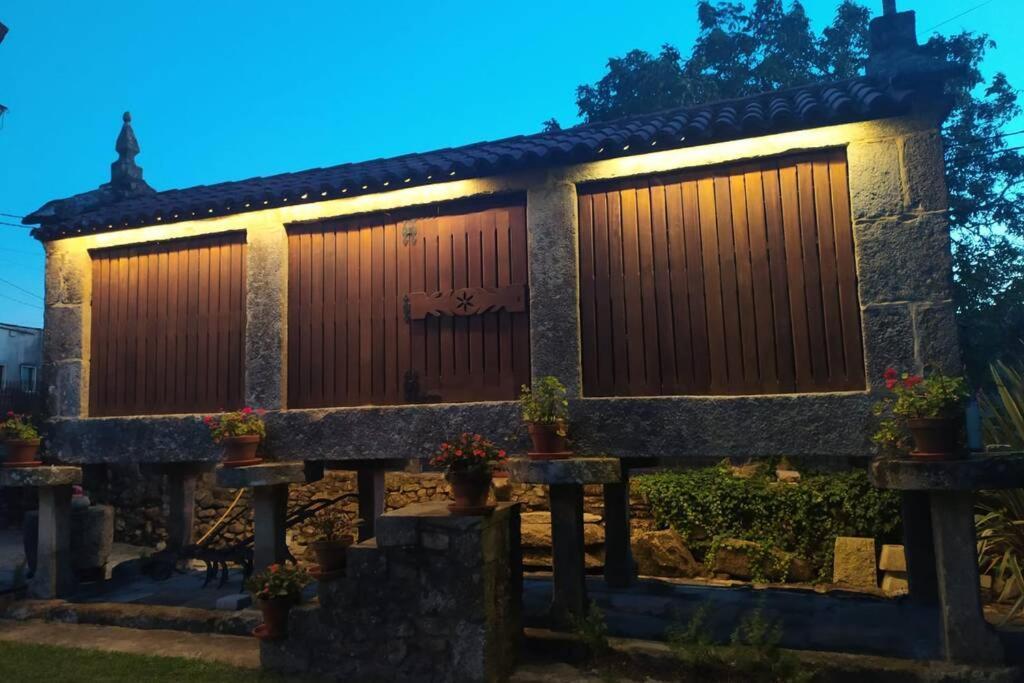 O Apartamento Do Xanza, Ideal Para Parejas Adaptado Movilidad Reducida Meis Luaran gambar