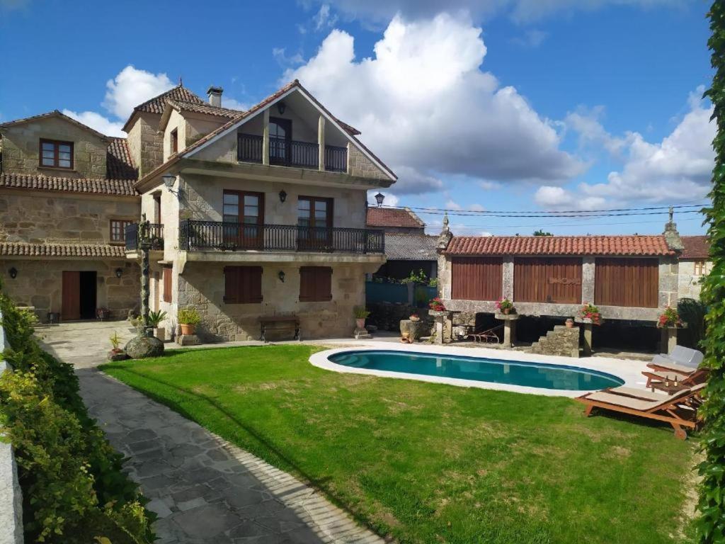 O Apartamento Do Xanza, Ideal Para Parejas Adaptado Movilidad Reducida Meis Luaran gambar