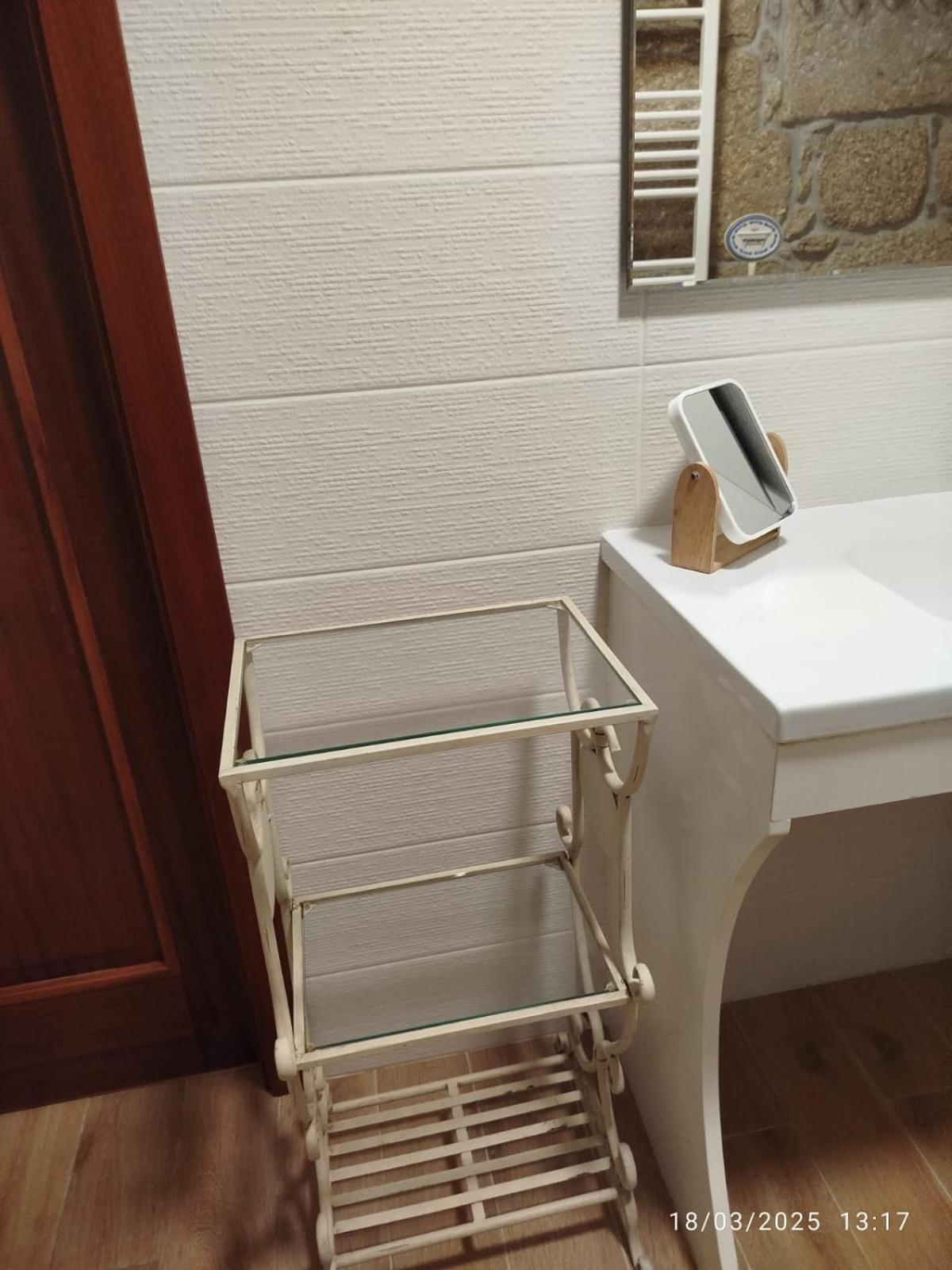 O Apartamento Do Xanza, Ideal Para Parejas Adaptado Movilidad Reducida Meis Luaran gambar