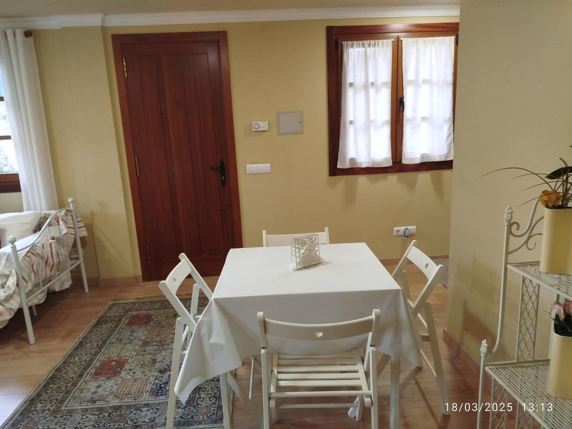 O Apartamento Do Xanza, Ideal Para Parejas Adaptado Movilidad Reducida Meis Luaran gambar